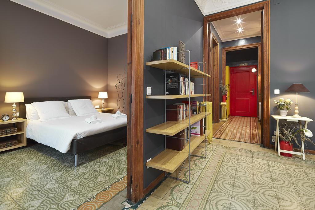 Fewdays Barcelona Apartments Exteriör bild