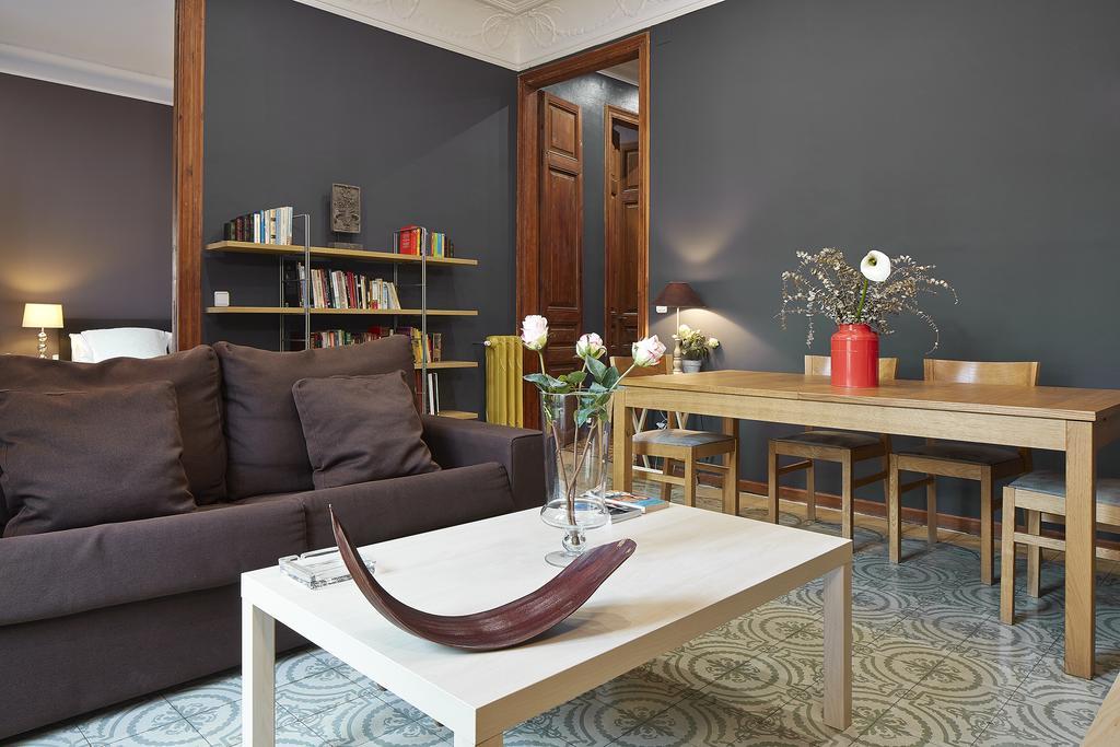 Fewdays Barcelona Apartments Exteriör bild